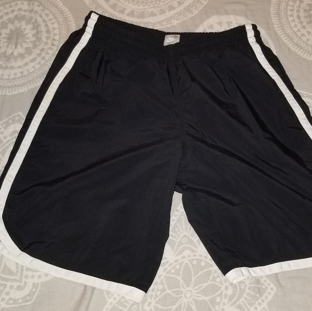 Nike mens swin trunks L